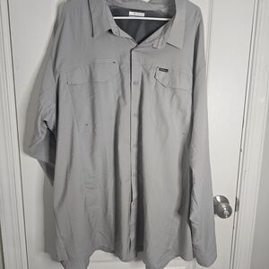 Columbia Men's Gray Casual Button Down Shirt